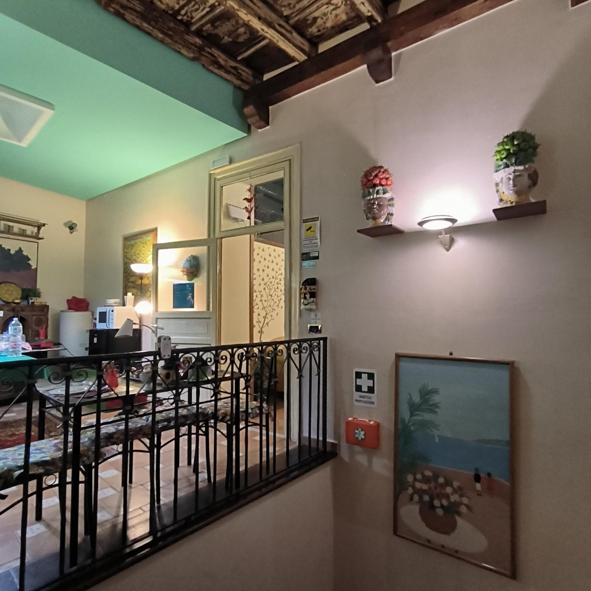 Vittorio Emanuele Rooms Di Prinzi Palermo Buitenkant foto