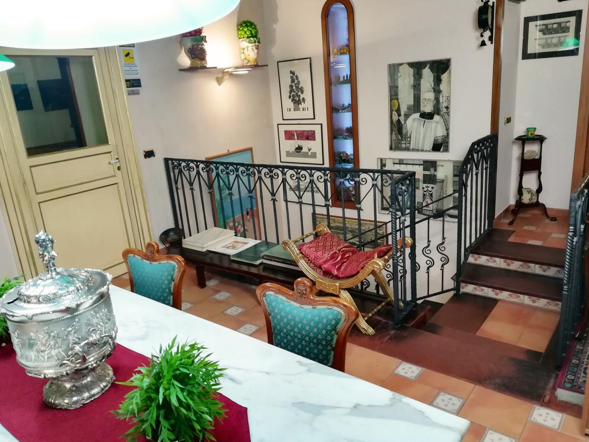 Vittorio Emanuele Rooms Di Prinzi Palermo Buitenkant foto